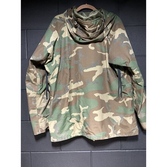US Military Cold Weather Parka Desert Camo Jacket Men’s Large *No Zipper* - Picture 4 of 9